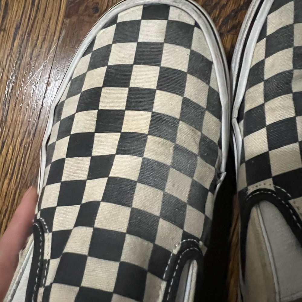 Checkered vans - Picture 2 of 4